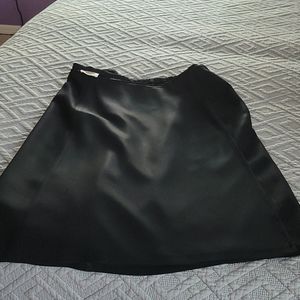 Talbots WP22 Black Skirt